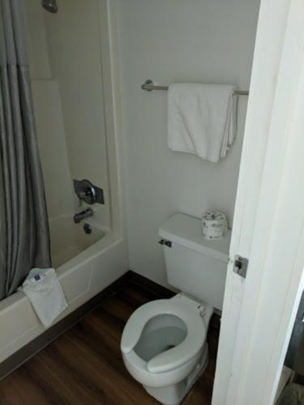 Travelodge by Wyndham Fayetteville Image 7